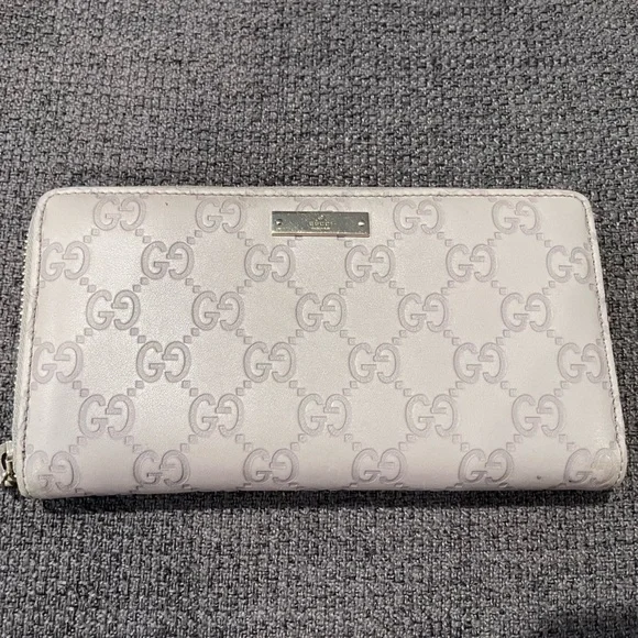 Authentic Gucci Guccissima Ivory Leather long zip around wallet - Picture 1 of 16
